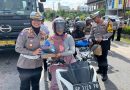 Pengendara Tertib di Tanjungpinang Diberi Hadiah dalam Operasi Patuh Seligi 2025