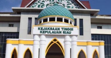 Kejati Kepri Menang di PT: Gugatan Perdata Ocean Mark Dinyatakan Tidak Sah Kejati Kepri Menang di PT: Gugatan Perdata Ocean Mark Dinyatakan Tidak Sah