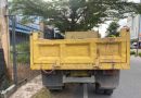 Truk Bermuatan Pasir Hantam Dua Motor di Simpang Kota Piring, Empat Orang Terluka Satu Luka Berat