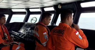 Kru Kapal Asal Mesir Terjatuh di Perairan Singapura, Kantor SAR Tanjungpinang Turun Tangan