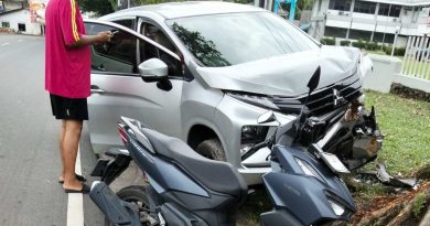 Xpander Ringsek Usai Tabrak Pohon di Tanjungpinang, Sopir Diduga Mengantuk