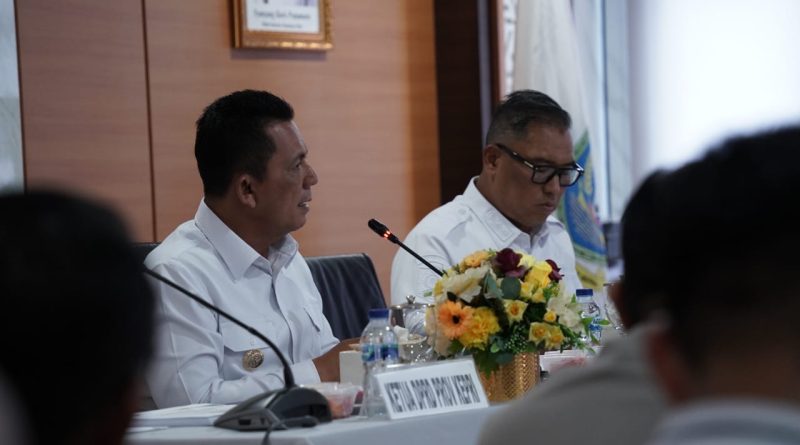 Dari Logistik hingga Cuaca Ekstrem, Gubernur Ansar Pastikan Kepri Siaga Penuh Jelang Nataru Dari Logistik hingga Cuaca Ekstrem, Gubernur Ansar Pastikan Kepri Siaga Penuh Jelang Nataru